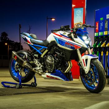 GSX8-S SPECIAL EDITION FRANCE RACING